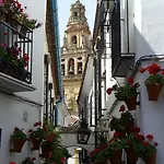 Puerta De Cordoba- Exterior Con Balcones *