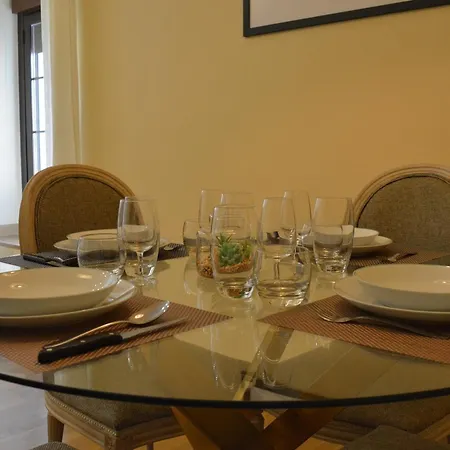 Puerta De Cordoba- Exterior Con Balcones