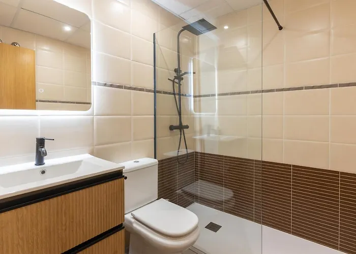 Puerta De Cordoba- Exterior Con Balcones