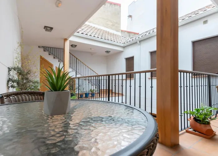 Puerta De Cordoba- Exterior Con Balcones *