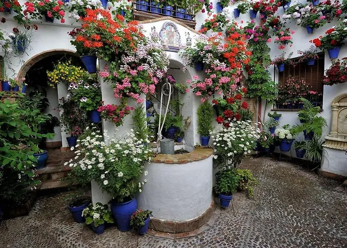 Puerta De Cordoba- Exterior Con Balcones *