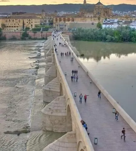 Puerta De Cordoba- Exterior Con Balcones *