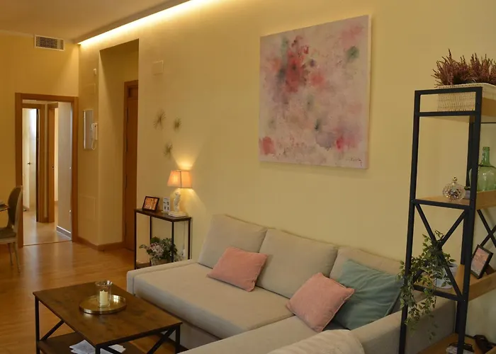 Puerta De Cordoba- Exterior Con Balcones