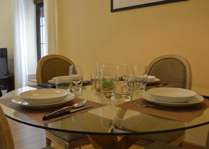 Puerta De Cordoba- Exterior Con Balcones